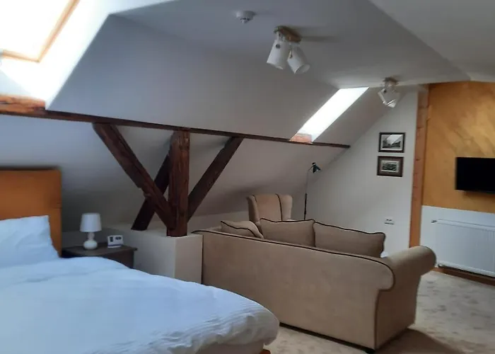 Fruskogorski Biser سرمسكي كارلوفيتش