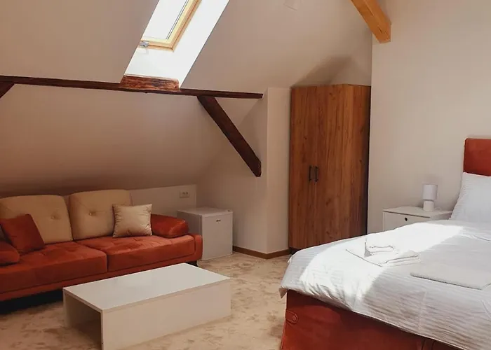 شقة Fruskogorski Biser سرمسكي كارلوفيتش